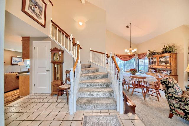 2001 Mendocino Way, Modesto, CA 95350