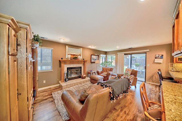 2001 Mendocino Way, Modesto, CA 95350