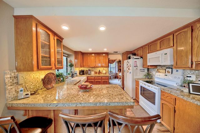 2001 Mendocino Way, Modesto, CA 95350