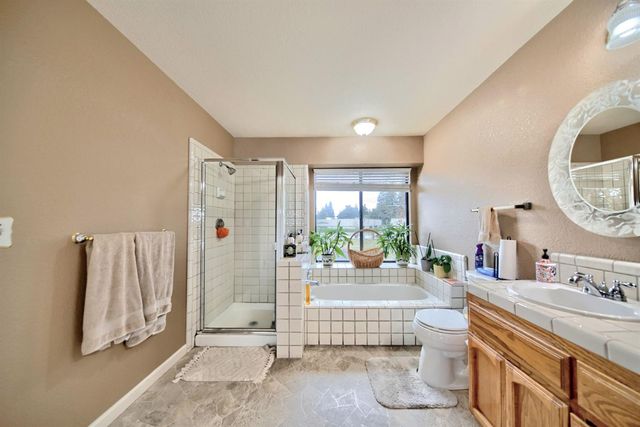 2001 Mendocino Way, Modesto, CA 95350