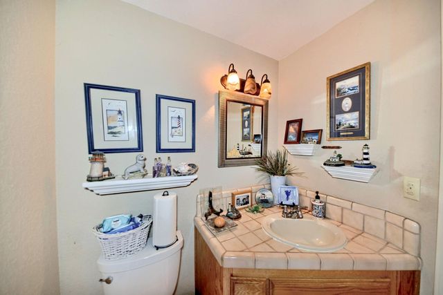 2001 Mendocino Way, Modesto, CA 95350