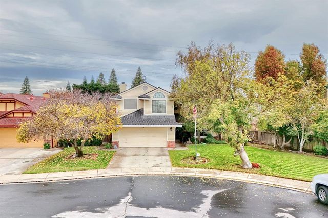 2001 Mendocino Way, Modesto, CA 95350