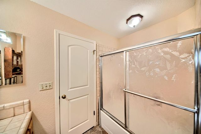 2001 Mendocino Way, Modesto, CA 95350