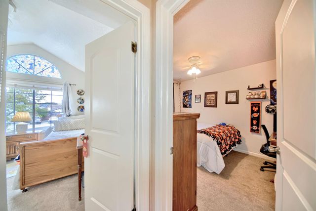 2001 Mendocino Way, Modesto, CA 95350