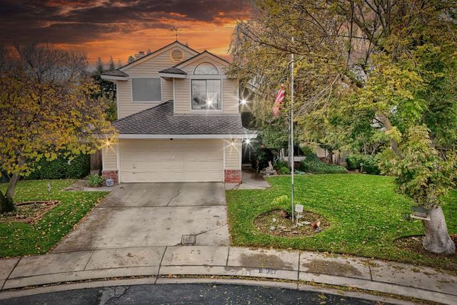 2001 Mendocino Way, Modesto, CA 95350