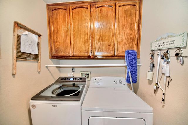 2001 Mendocino Way, Modesto, CA 95350