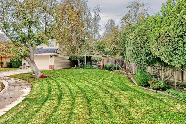 2001 Mendocino Way, Modesto, CA 95350