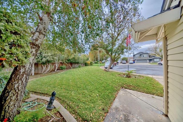 2001 Mendocino Way, Modesto, CA 95350