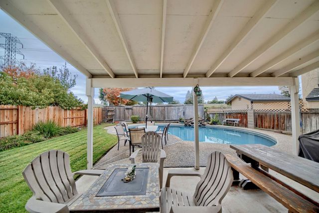 2001 Mendocino Way, Modesto, CA 95350