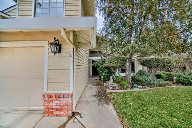 2001 Mendocino Way, Modesto, CA 95350