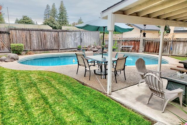 2001 Mendocino Way, Modesto, CA 95350