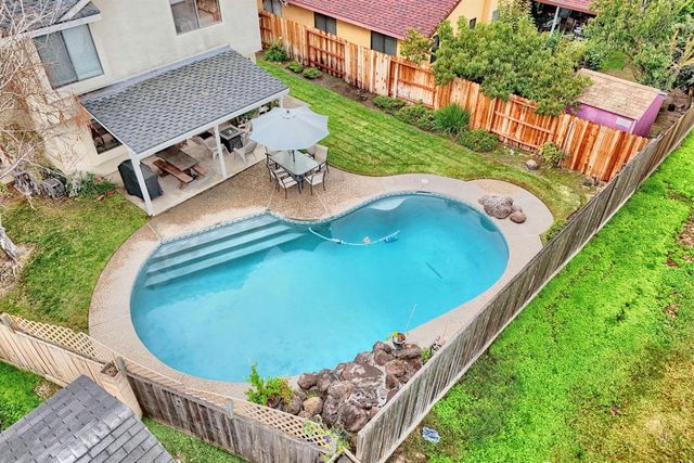 2001 Mendocino Way, Modesto, CA 95350