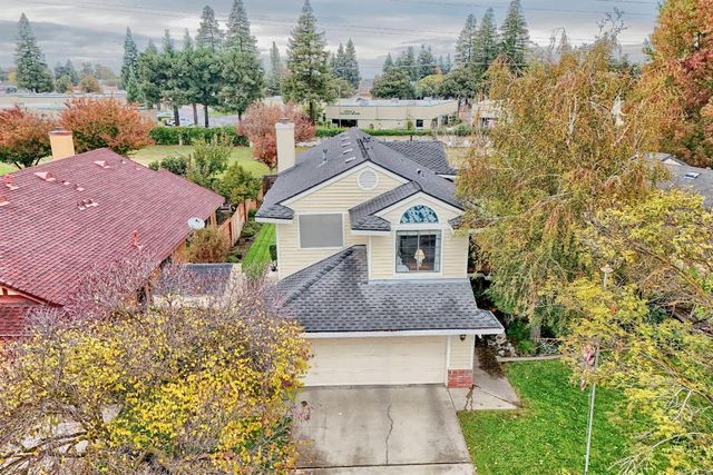 2001 Mendocino Way, Modesto, CA 95350