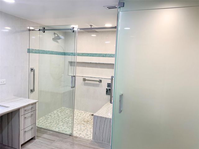 1150 Hillsboro Mile 207, Hillsboro Beach, FL 33062