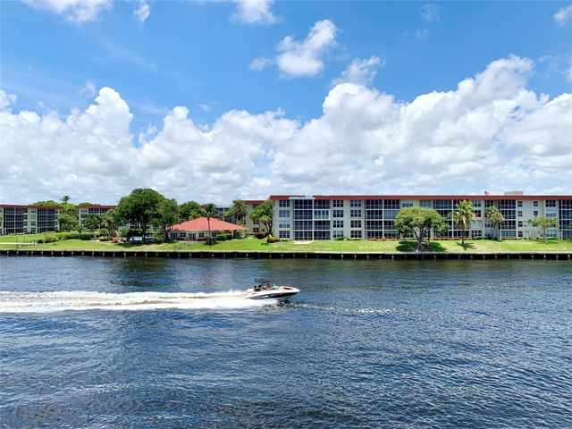 1150 Hillsboro Mile 207, Hillsboro Beach, FL 33062