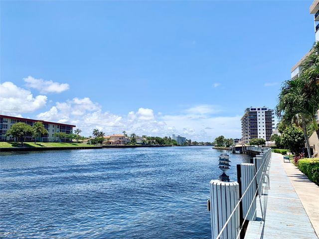 1150 Hillsboro Mile 207, Hillsboro Beach, FL 33062