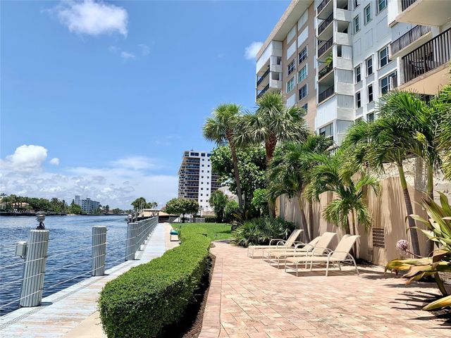 1150 Hillsboro Mile 207, Hillsboro Beach, FL 33062