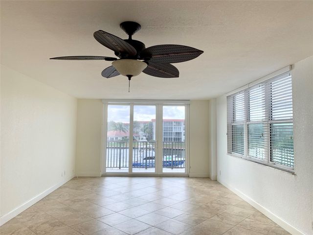1150 Hillsboro Mile 207, Hillsboro Beach, FL 33062