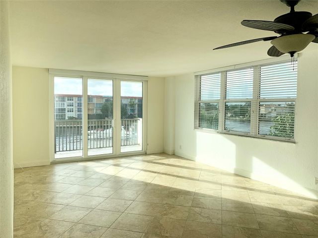 1150 Hillsboro Mile 207, Hillsboro Beach, FL 33062