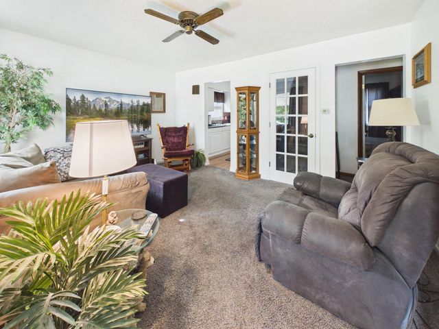 421 Raymond Avenue NE, Saint Cloud, MN 56304