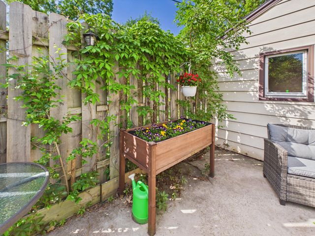 421 Raymond Avenue NE, Saint Cloud, MN 56304