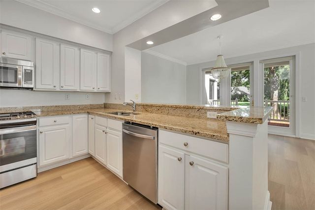 155 Limeburn Trail, St Simons Island, GA 31522