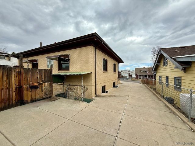 1651 Routt St, Lakewood, CO 80215