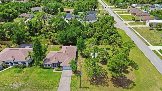 4027 QUAKER LANE, North Port, FL 34288