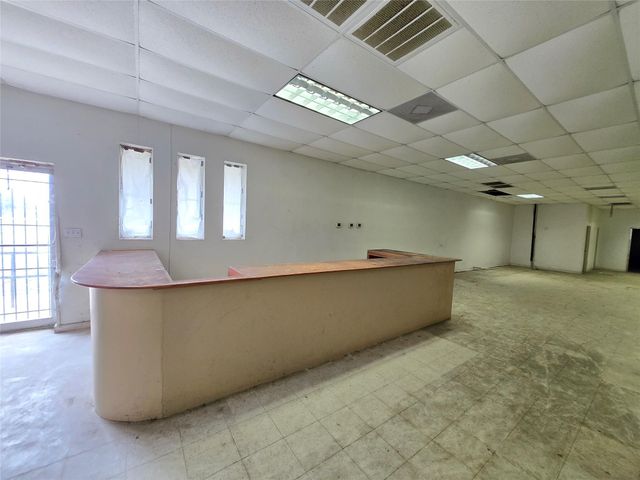 1616 Avenue F, Bay City, TX 77414