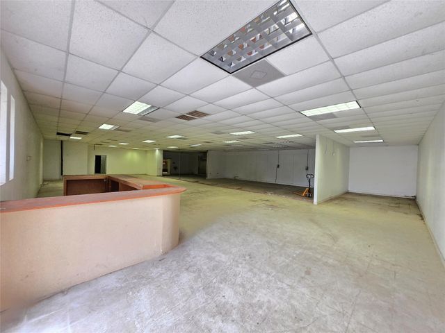 1616 Avenue F, Bay City, TX 77414