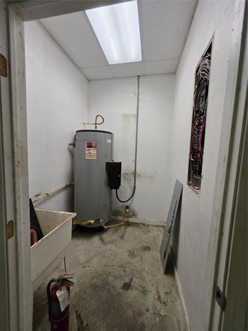 1616 Avenue F, Bay City, TX 77414