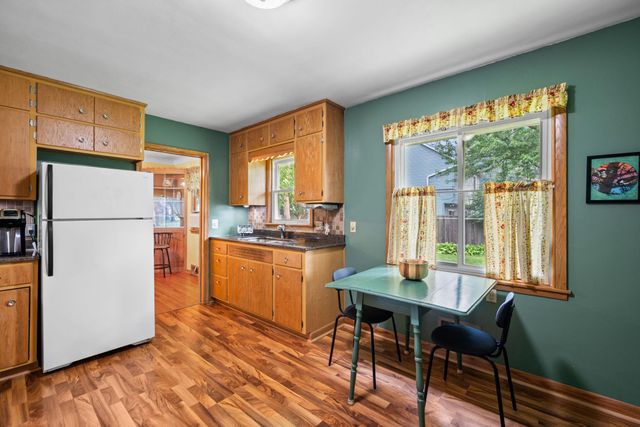 545 Miriam Street, Mendota Heights, MN 55118