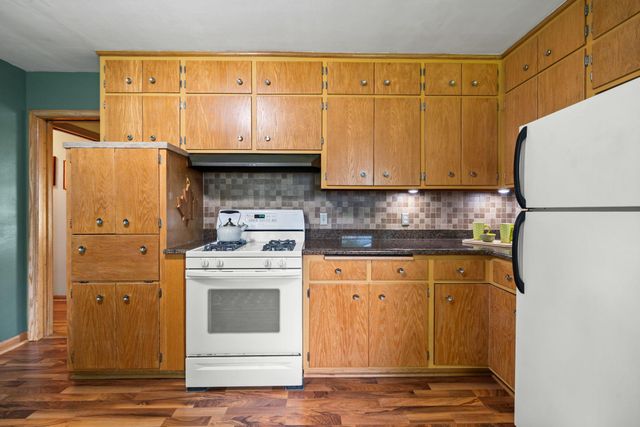 545 Miriam Street, Mendota Heights, MN 55118