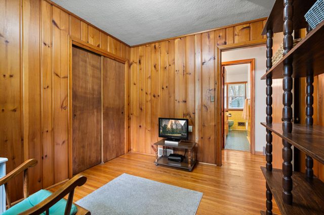 545 Miriam Street, Mendota Heights, MN 55118