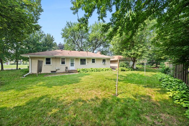545 Miriam Street, Mendota Heights, MN 55118