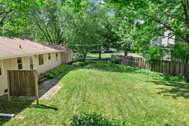 545 Miriam Street, Mendota Heights, MN 55118