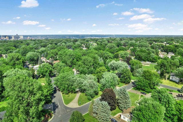 545 Miriam Street, Mendota Heights, MN 55118