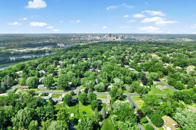 545 Miriam Street, Mendota Heights, MN 55118