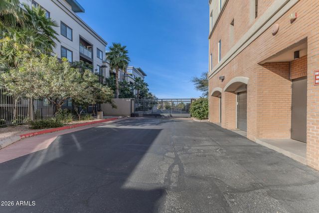 435 W RIO SALADO Parkway 210, Tempe, AZ 85281