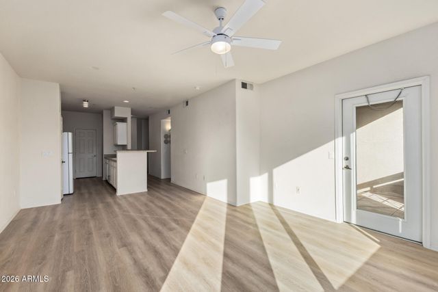 435 W RIO SALADO Parkway 210, Tempe, AZ 85281