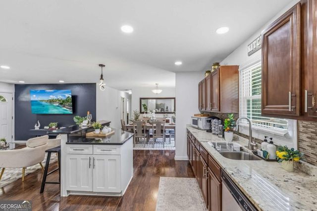 1085 Azalea Circle, Marietta, GA 30062