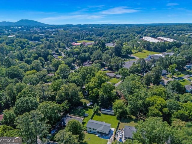 1085 Azalea Circle, Marietta, GA 30062