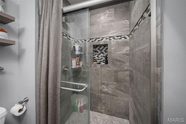 2150 Graystone Drive, St Charles, MO 63303