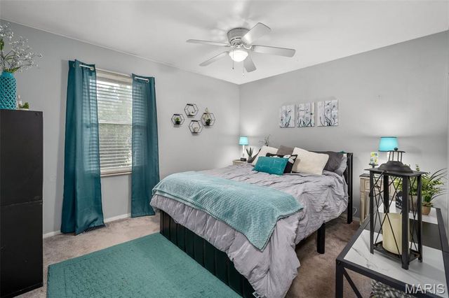 2150 Graystone Drive, St Charles, MO 63303