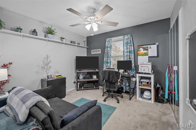 2150 Graystone Drive, St Charles, MO 63303