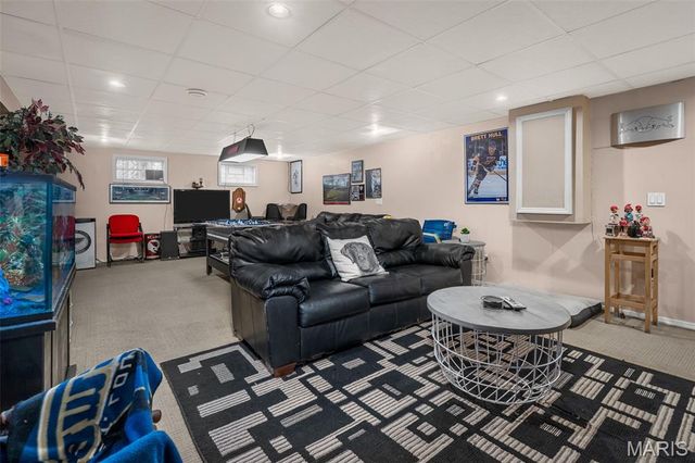 2150 Graystone Drive, St Charles, MO 63303