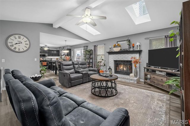 2150 Graystone Drive, St Charles, MO 63303