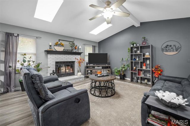 2150 Graystone Drive, St Charles, MO 63303