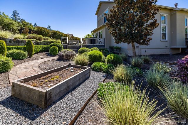 3726 Cannes Pl, Santa Rosa, CA 95403