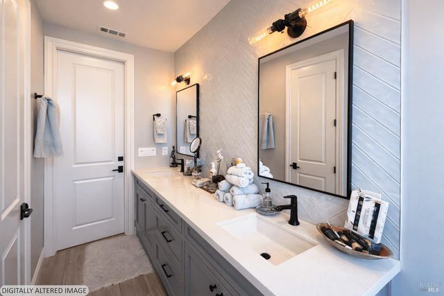 3726 Cannes Pl, Santa Rosa, CA 95403